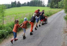 Turistický výlet rodičů s dětmi - Březiny 2015 - foto č. 12