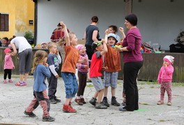 Turistický výlet rodičů s dětmi - Březiny 2015 - foto č. 14