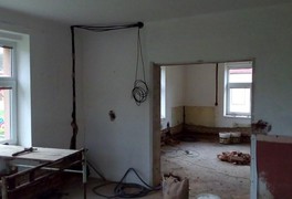 Rekonstrukce vnitřních prostor obecního úřadu - foto č. 5