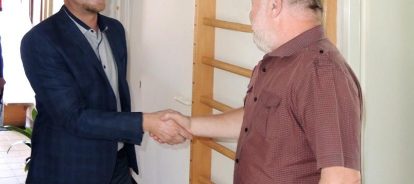 Pustou Kamenici navštívil hejtman Pardubického kraje Martin Netolický