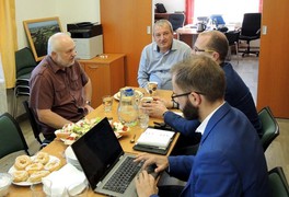 Pustou Kamenici navštívil hejtman Pardubického kraje Martin Netolický - foto č. 4