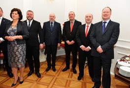 Vítězové soutěže Vesnice roku 2018 byli přijati u předsedy Poslanecké sněmovny PČR Radka Vondráčka - foto č. 17
