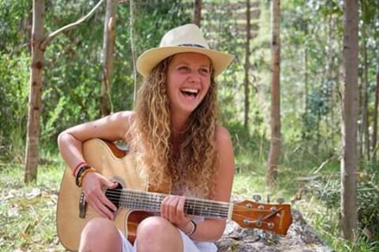 Pozvánka na koncert francouzské zpěvačky Anne-lise Nizou