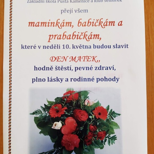Blahopřání všem maminkám, babičkám a prababičkám ke DNI MATEK