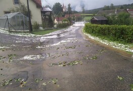 Pustou Kamenicí se prohnalo krupobití - foto č. 9