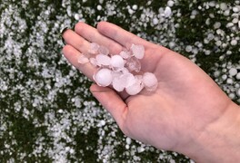 Pustou Kamenicí se prohnalo krupobití - foto č. 21