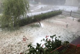 Pustou Kamenicí se prohnalo krupobití - foto č. 39