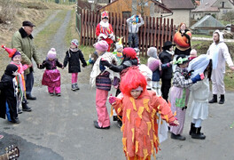 Masopustní průvod dětí ZŠ a MŠ Pustá Kamenice - foto č. 6