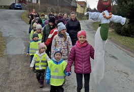 Vynesení zimy ze vsi a přivítání jara - foto č. 3