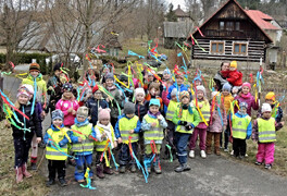 Vynesení zimy ze vsi a přivítání jara - foto č. 13