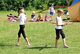 Cirkusové vystoupení dětí ZŠ Pustá Kamenice - foto č. 25