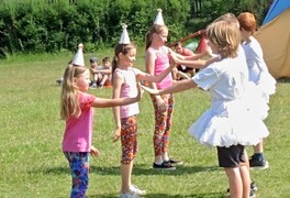 Cirkusové vystoupení dětí ZŠ Pustá Kamenice - foto č. 31