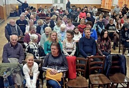 Divadelní představení spolku DU:HA – Bezkontaktní ženy - foto č. 1
