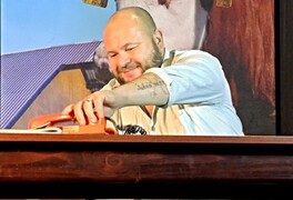 Divadelní představení spolku DU:HA – Bezkontaktní ženy - foto č. 32