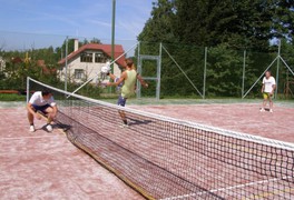 Pustokamenický turnaj v nohejbale trojic - foto č. 13