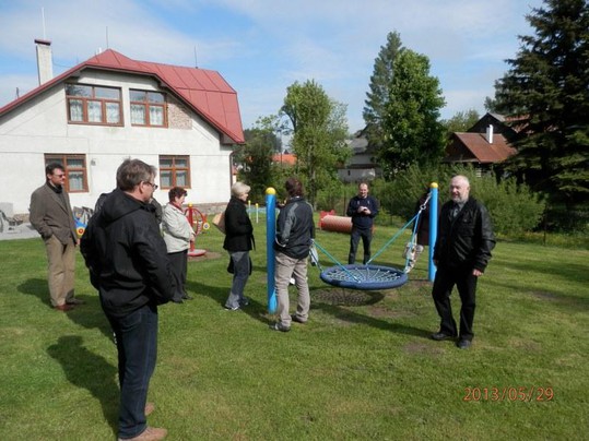 Komise soutěže Vesnice roku 2013 Pardubického kraje navštívila naši obec