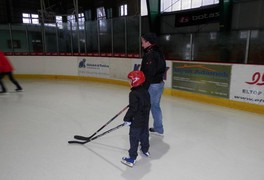 Vánoční bruslení pro děti, rodiče a prarodiče 2013 - foto č. 2