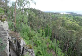 Školní výlet do Prachovských skal - foto č. 17