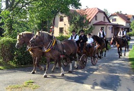 Oslavy 120. výročí založení SDH v Pusté Kamenici a sraz rodáků - foto č. 1